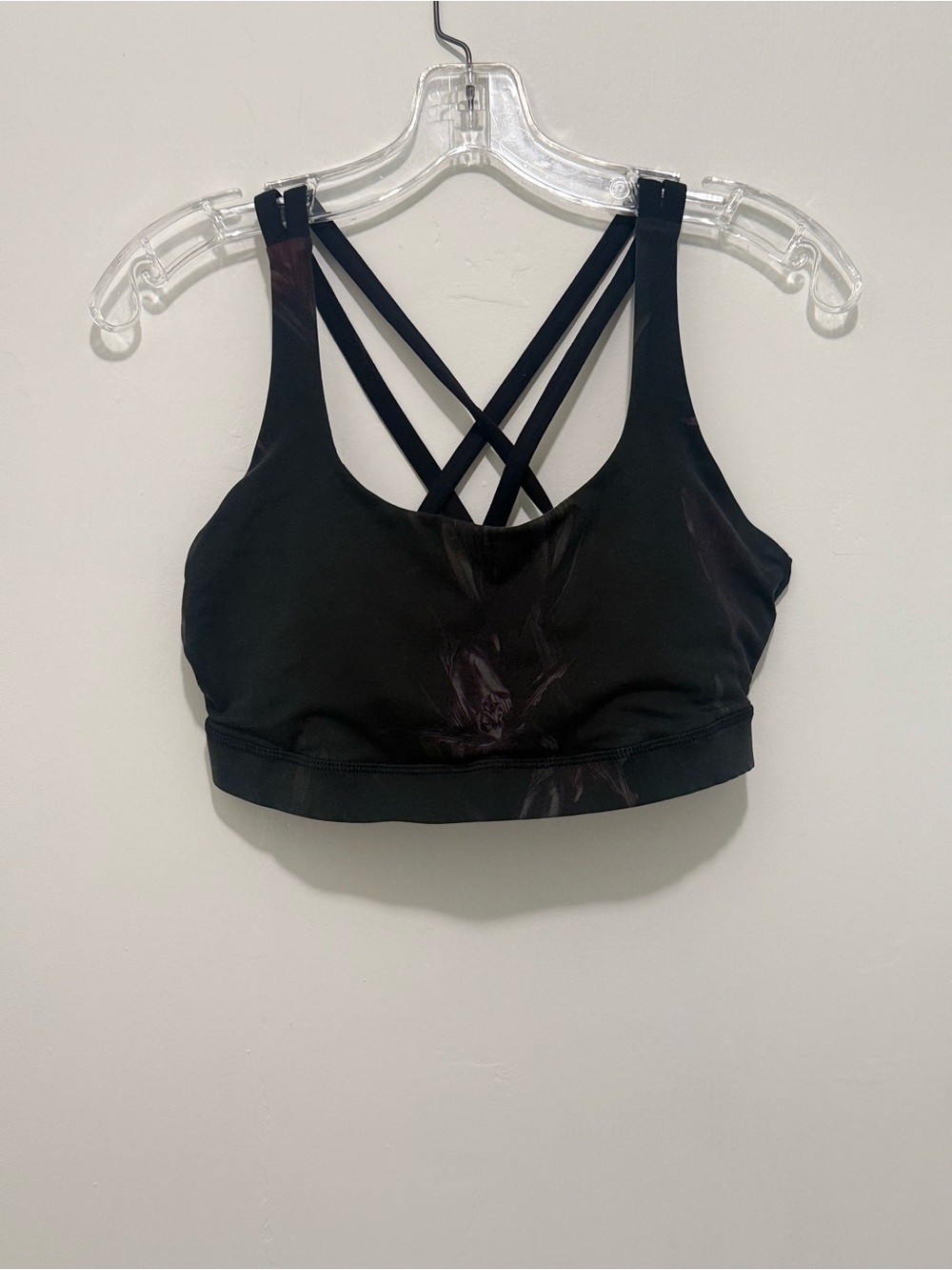 Women’s lululemon energy Black Strappy Sports Bra